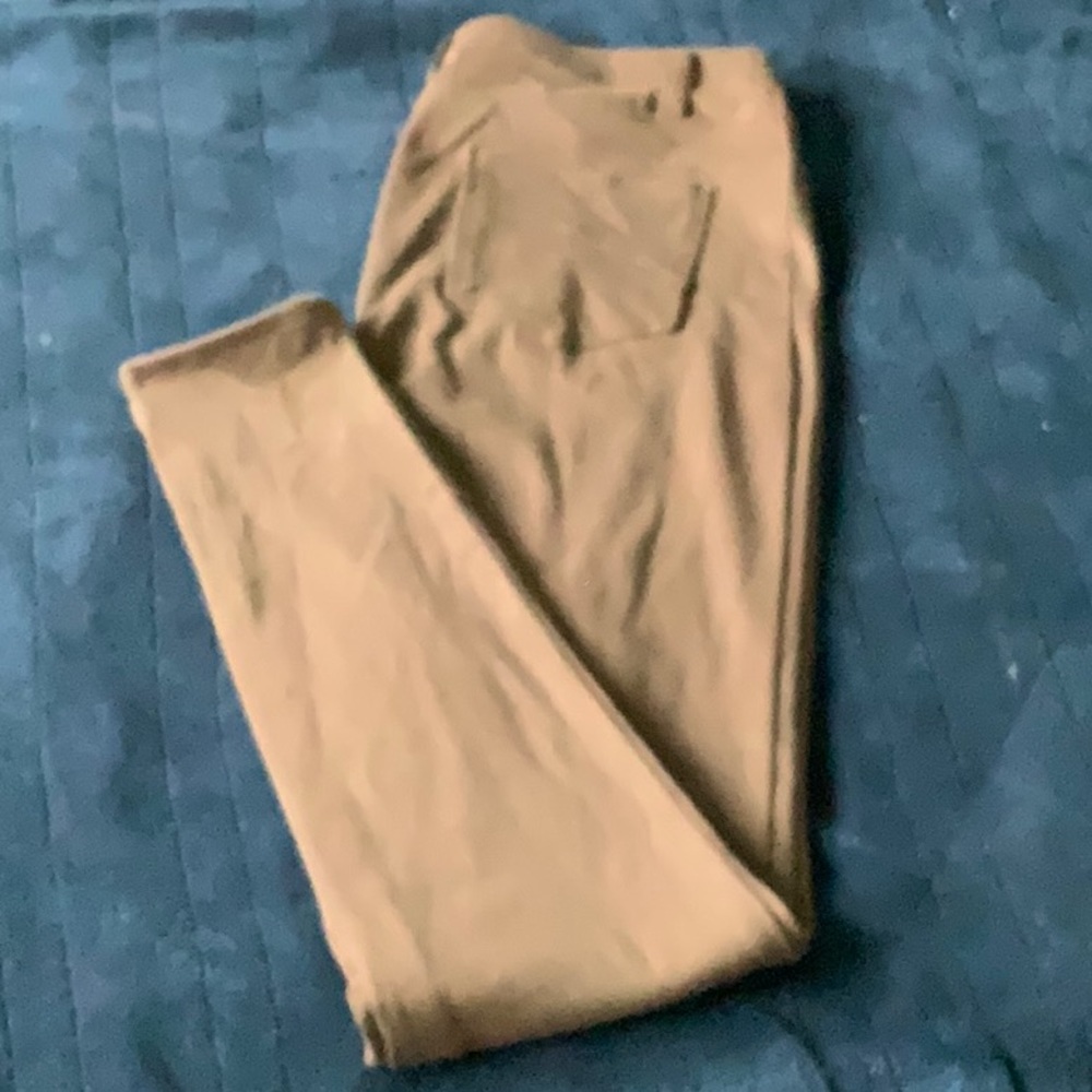 Brown jegging‘s